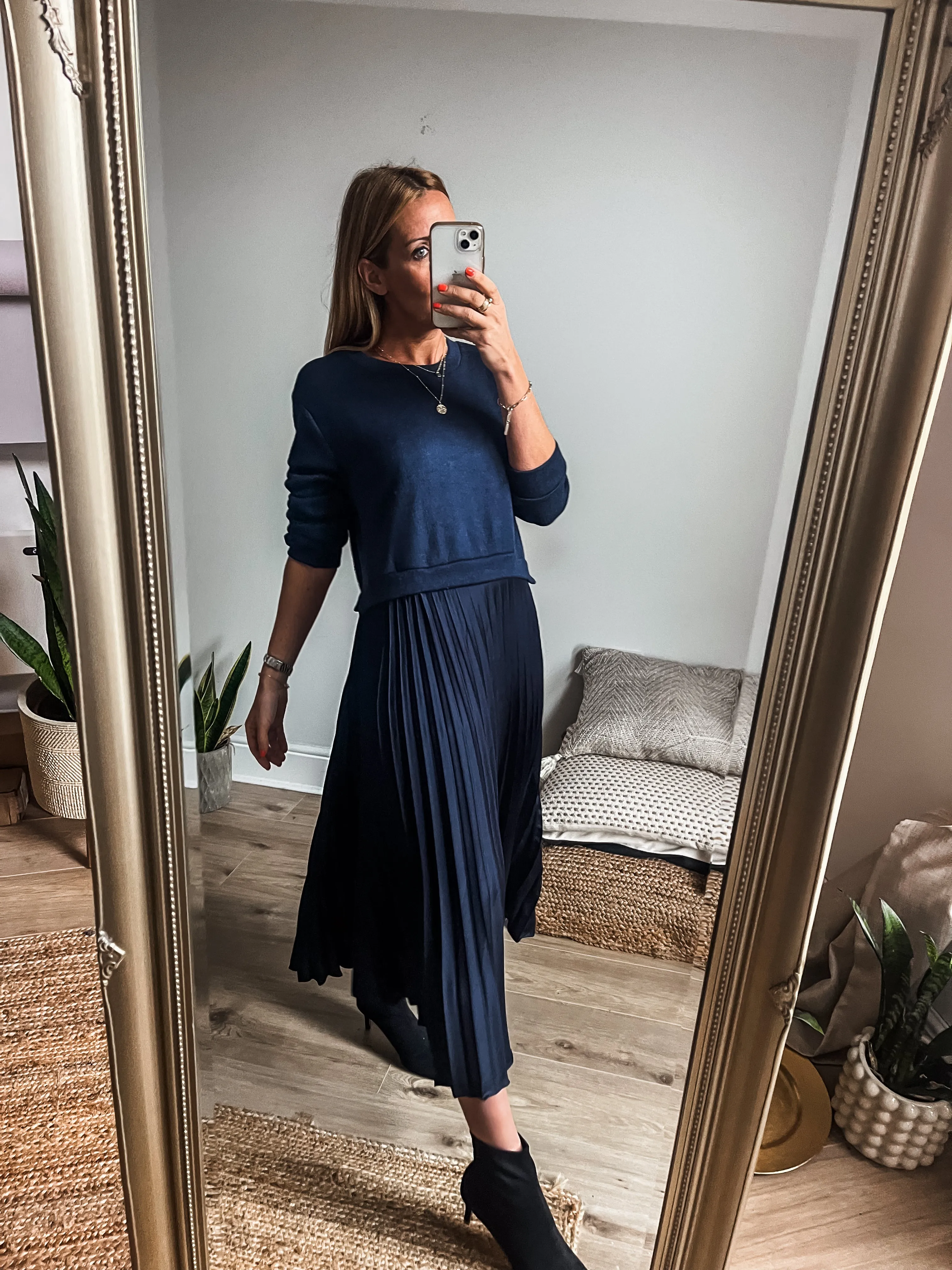 2-in-1 Jumper Pleated Midi Dress