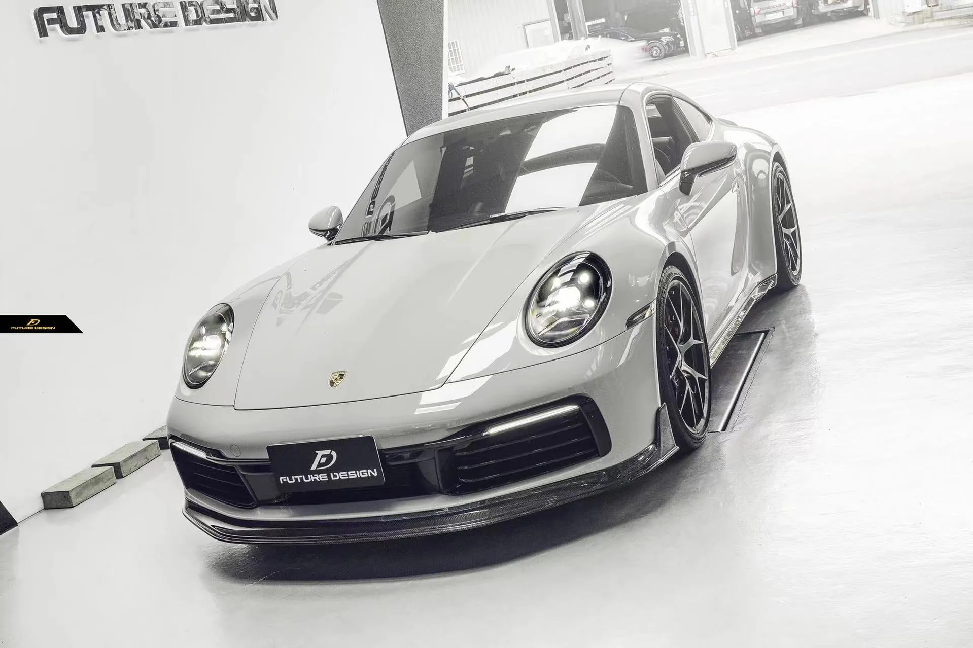 Future Design Carbon Fiber Full Body Kit for Porsche 911 992 Carrera & 4 & S & 4S