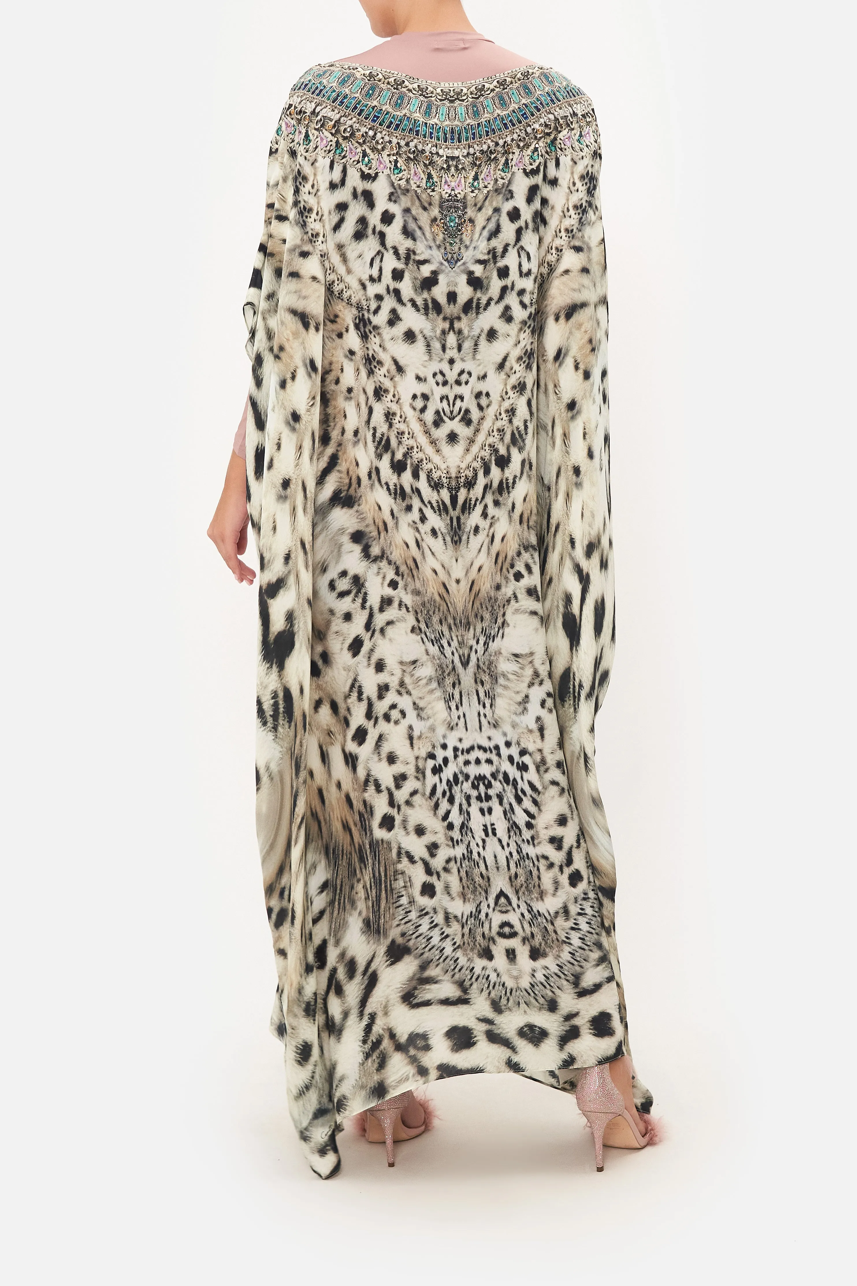 ROUND NECK KAFTAN SNOW WHISPERS