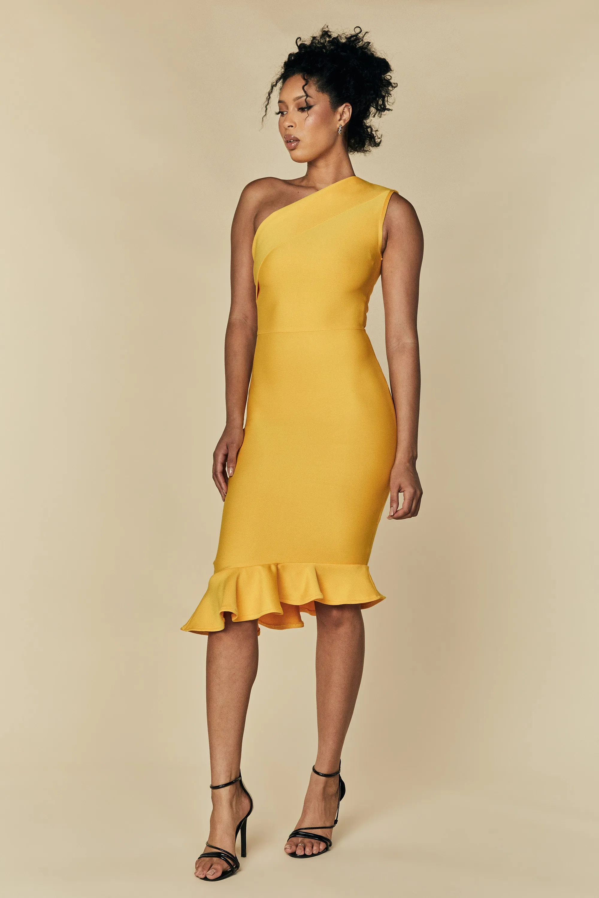 Vianey Yellow Flute Bandage Dress